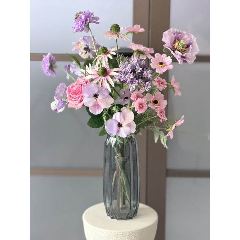 Zijden boeket April met gratis vaas