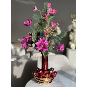 Kerstvaas met kerst boeket