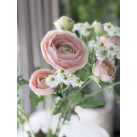 Zijden boeketje met Ranonkels