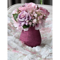 Zijden biedermeier boeketje met vaas pink