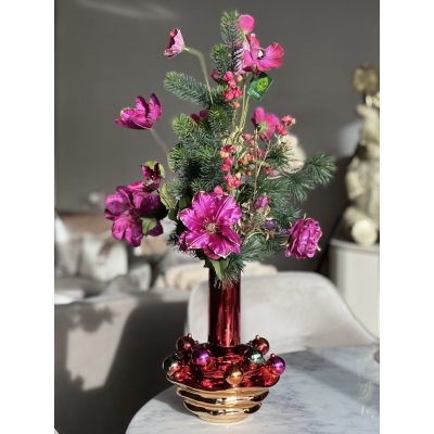 Kerstvaas met kerst boeket