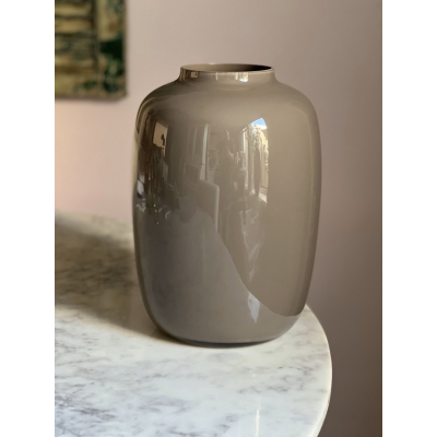 Vaas Taupe Vase the World 35cm Vaas Taupe Vase the World 35cm