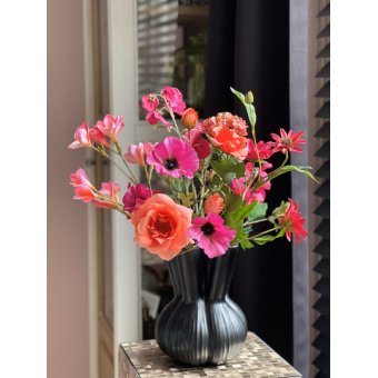 Zijden boeket inclusief tulp vaas
